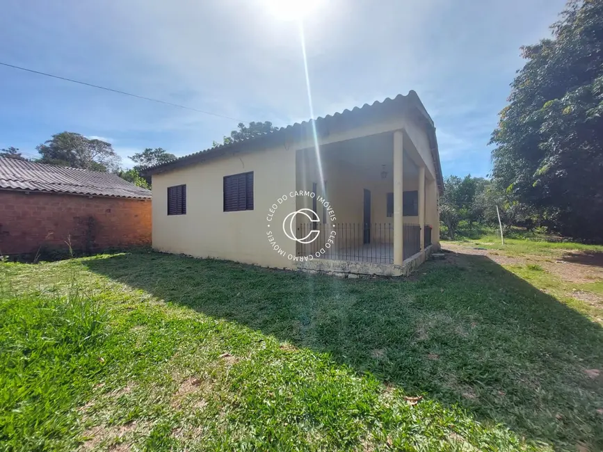 Casa com 3 quartos à venda, 180m2 em Itaara - RS - imagem 3 Foto 3 de Casa com 3 quartos à venda, 180m2 em Itaara - RS