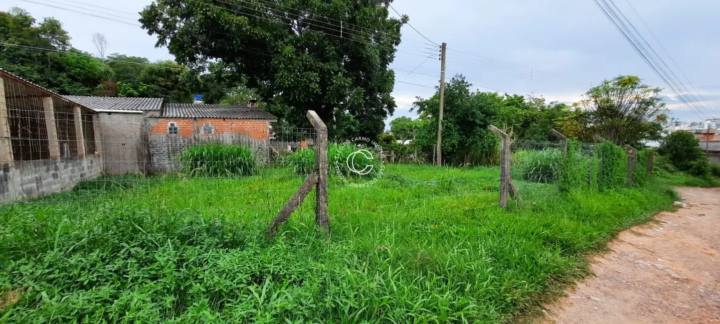 Foto 1 de Terreno / Lote à venda, 300m2 em Nossa Senhora do Perpétuo Socorro, Santa Maria - RS