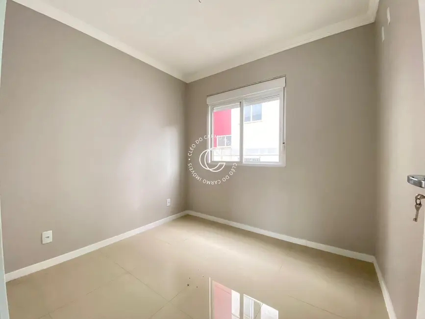 Casa com 3 quartos à venda, 112m2 em Nossa Senhora do Perpétuo Socorro, Santa Maria - RS - imagem 9 Foto 9 de Casa com 3 quartos à venda, 112m2 em Nossa Senhora do Perpétuo Socorro, Santa Maria - RS