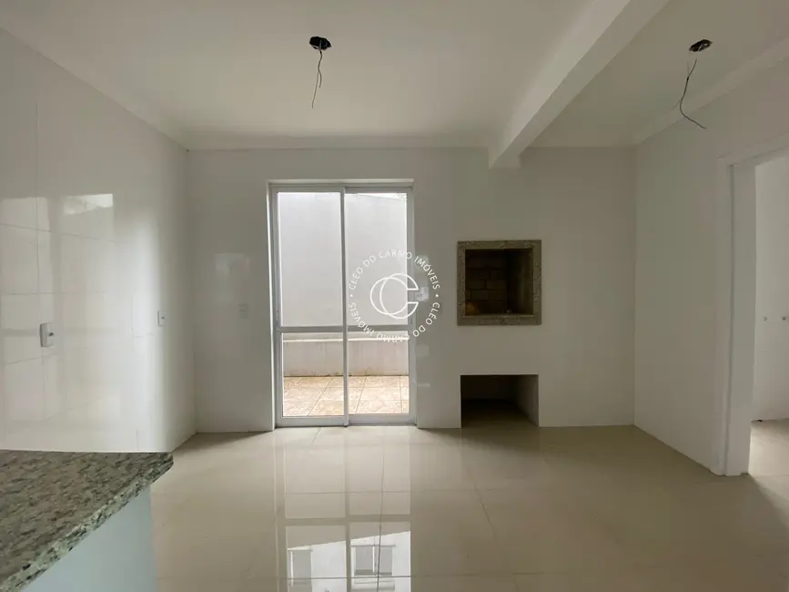 Casa com 3 quartos à venda, 112m2 em Nossa Senhora do Perpétuo Socorro, Santa Maria - RS - imagem 4 Foto 4 de Casa com 3 quartos à venda, 112m2 em Nossa Senhora do Perpétuo Socorro, Santa Maria - RS