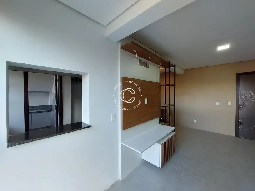 Foto 2 de Apartamento com 3 quartos à venda, 100m2 em Nossa Senhora de Lourdes, Santa Maria - RS