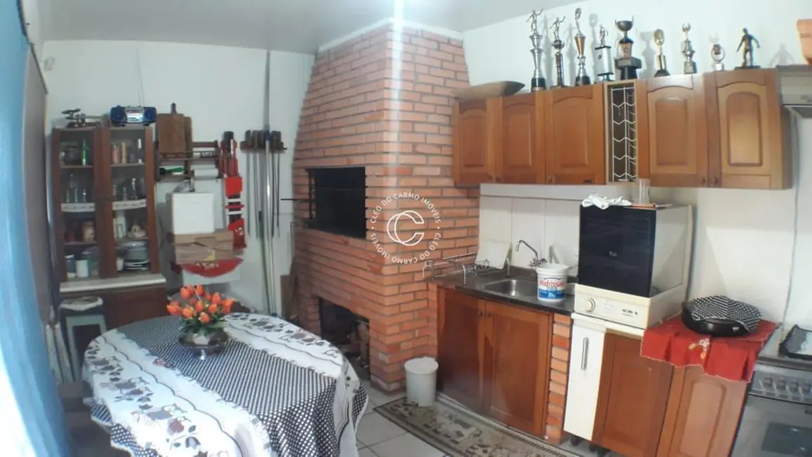Casa com 4 quartos à venda, 257m2 em Dom Antônio Reis, Santa Maria - RS - imagem 6 Foto 6 de Casa com 4 quartos à venda, 257m2 em Dom Antônio Reis, Santa Maria - RS
