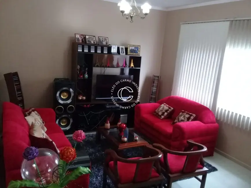 Casa com 4 quartos à venda, 257m2 em Dom Antônio Reis, Santa Maria - RS - imagem 3 Foto 3 de Casa com 4 quartos à venda, 257m2 em Dom Antônio Reis, Santa Maria - RS