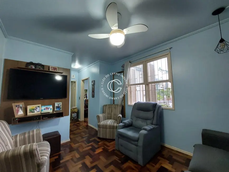 Foto 2 de Apartamento com 2 quartos à venda, 54m2 em Nossa Senhora de Lourdes, Santa Maria - RS