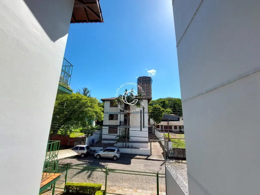 Foto 6 de Apartamento com 3 quartos à venda, 157m2 em Nossa Senhora de Lourdes, Santa Maria - RS