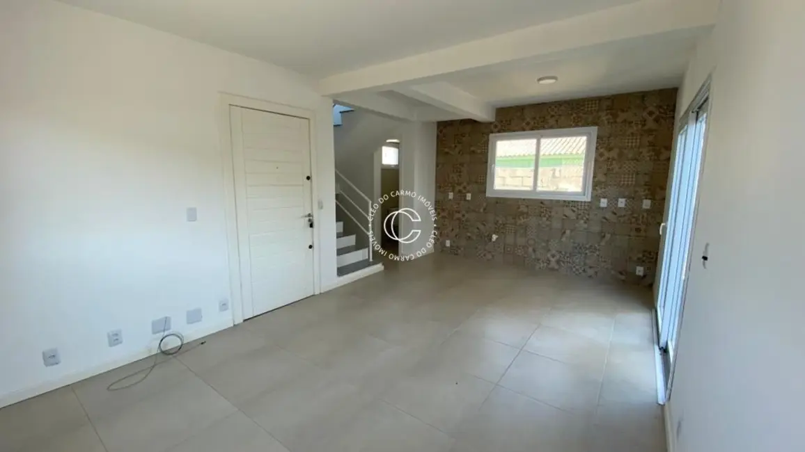 Foto 3 de Sobrado com 2 quartos à venda, 73m2 em Tomazetti, Santa Maria - RS