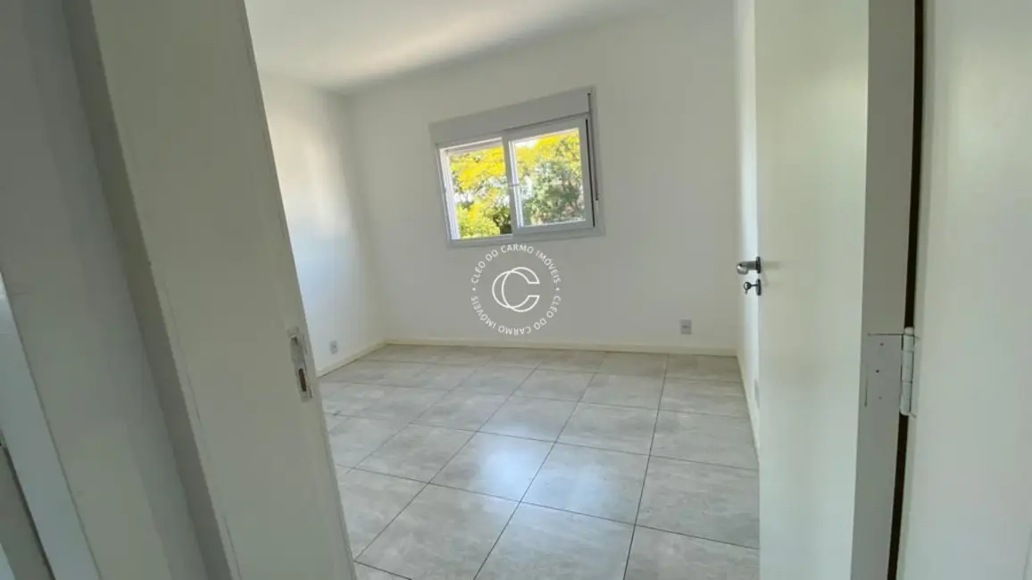 Foto 8 de Sobrado com 2 quartos à venda, 73m2 em Tomazetti, Santa Maria - RS