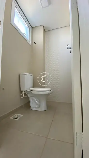 Foto 5 de Sobrado com 2 quartos à venda, 73m2 em Tomazetti, Santa Maria - RS