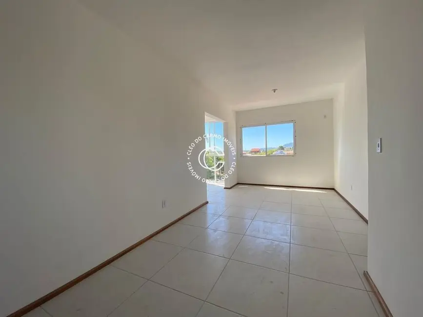 Foto 2 de Apartamento com 2 quartos à venda, 81m2 em Dom Antônio Reis, Santa Maria - RS