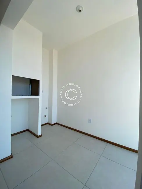 Foto 6 de Apartamento com 2 quartos à venda, 81m2 em Dom Antônio Reis, Santa Maria - RS
