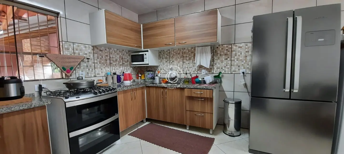 Casa com 3 quartos à venda, 127m2 em Pinheiro Machado, Santa Maria - RS - imagem 5 Foto 5 de Casa com 3 quartos à venda, 127m2 em Pinheiro Machado, Santa Maria - RS