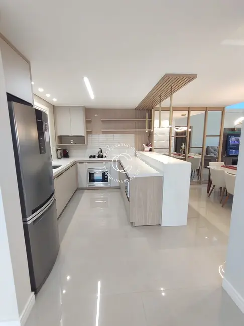 Casa com 3 quartos à venda, 175m2 em Camobi, Santa Maria - RS - imagem 5 Foto 5 de Casa com 3 quartos à venda, 175m2 em Camobi, Santa Maria - RS