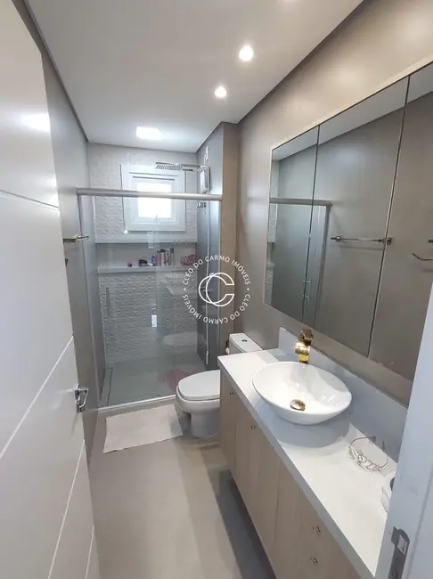 Casa com 3 quartos à venda, 175m2 em Camobi, Santa Maria - RS - imagem 6 Foto 6 de Casa com 3 quartos à venda, 175m2 em Camobi, Santa Maria - RS