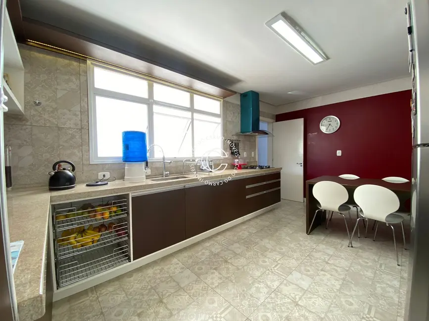 Casa com 3 quartos à venda, 388m2 em Tomazetti, Santa Maria - RS - imagem 7 Foto 7 de Casa com 3 quartos à venda, 388m2 em Tomazetti, Santa Maria - RS