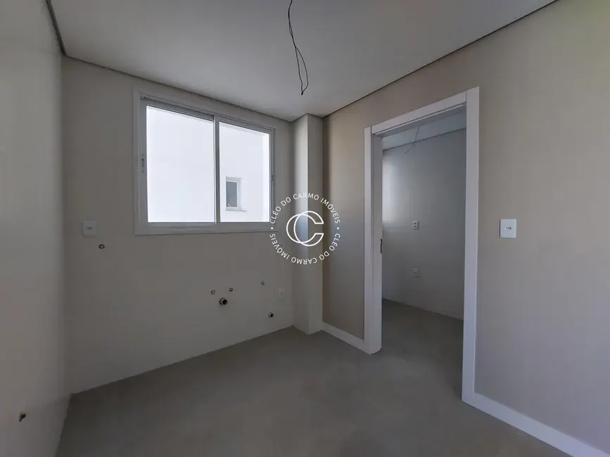 Apartamento com 2 quartos à venda, 95m2 em Centro, Santa Maria - RS - imagem 4 Foto 4 de Apartamento com 2 quartos à venda, 95m2 em Centro, Santa Maria - RS