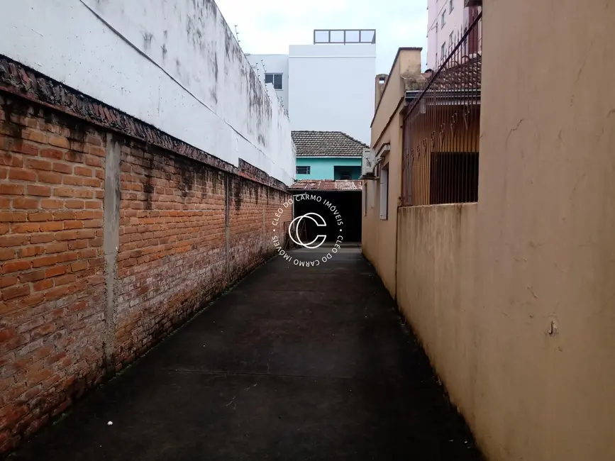 Foto 3 de Terreno / Lote à venda, 255m2 em Centro, Santa Maria - RS