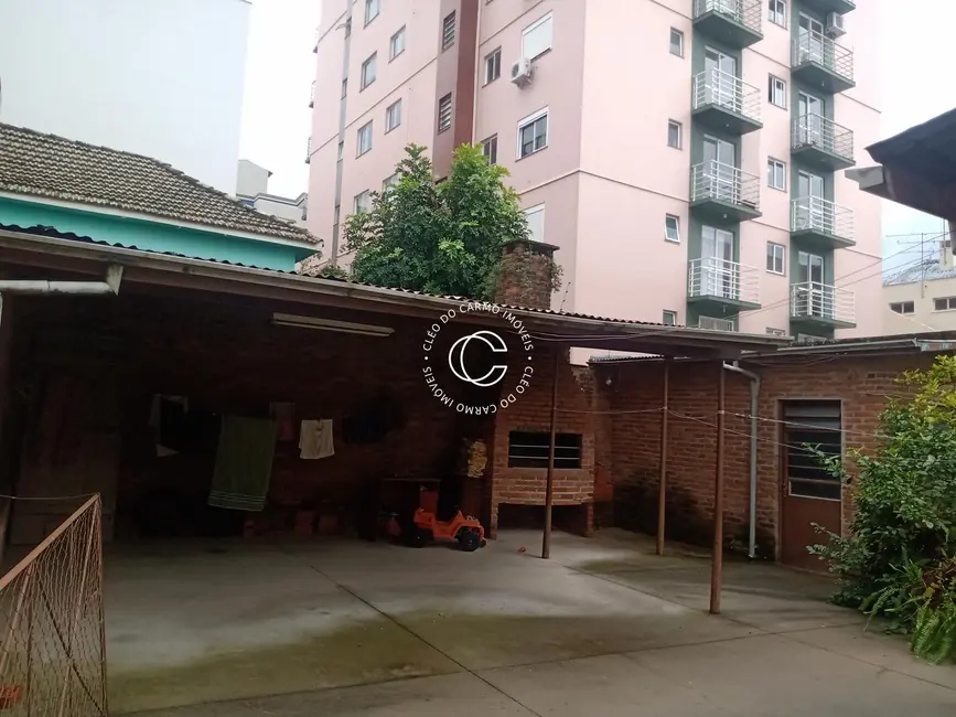 Foto 4 de Terreno / Lote à venda, 255m2 em Centro, Santa Maria - RS