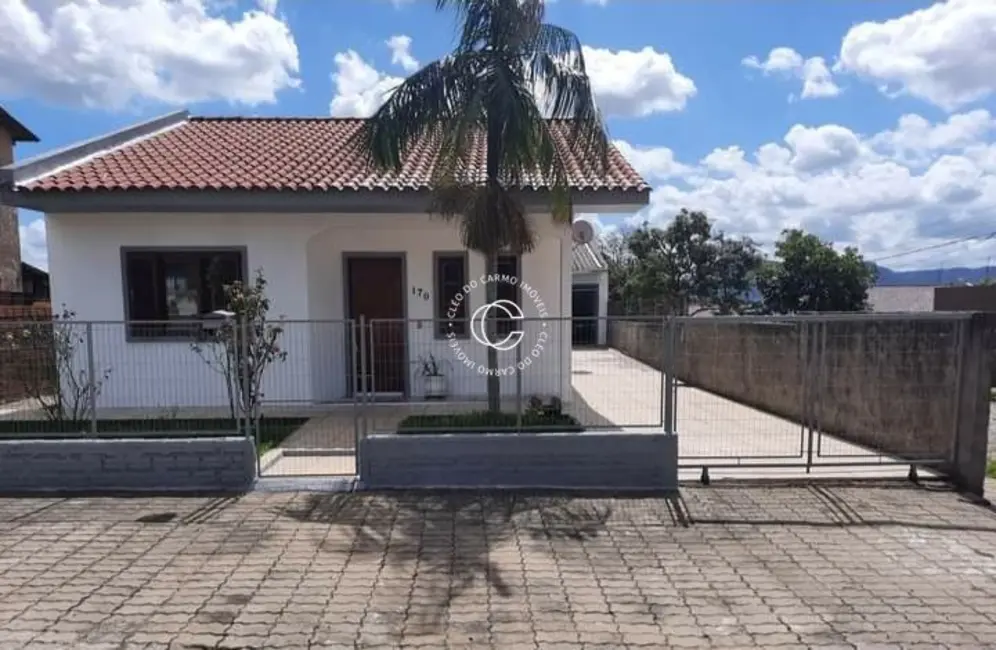 Foto 1 de Casa com 2 quartos à venda, 70m2 em Pinheiro Machado, Santa Maria - RS