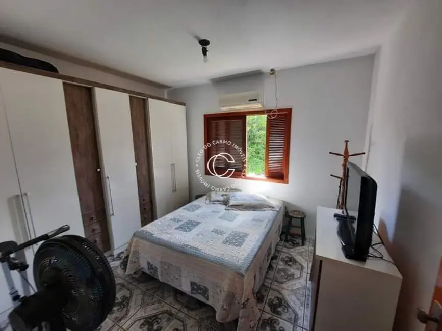 Casa com 2 quartos à venda, 70m2 em Pinheiro Machado, Santa Maria - RS - imagem 7 Foto 7 de Casa com 2 quartos à venda, 70m2 em Pinheiro Machado, Santa Maria - RS