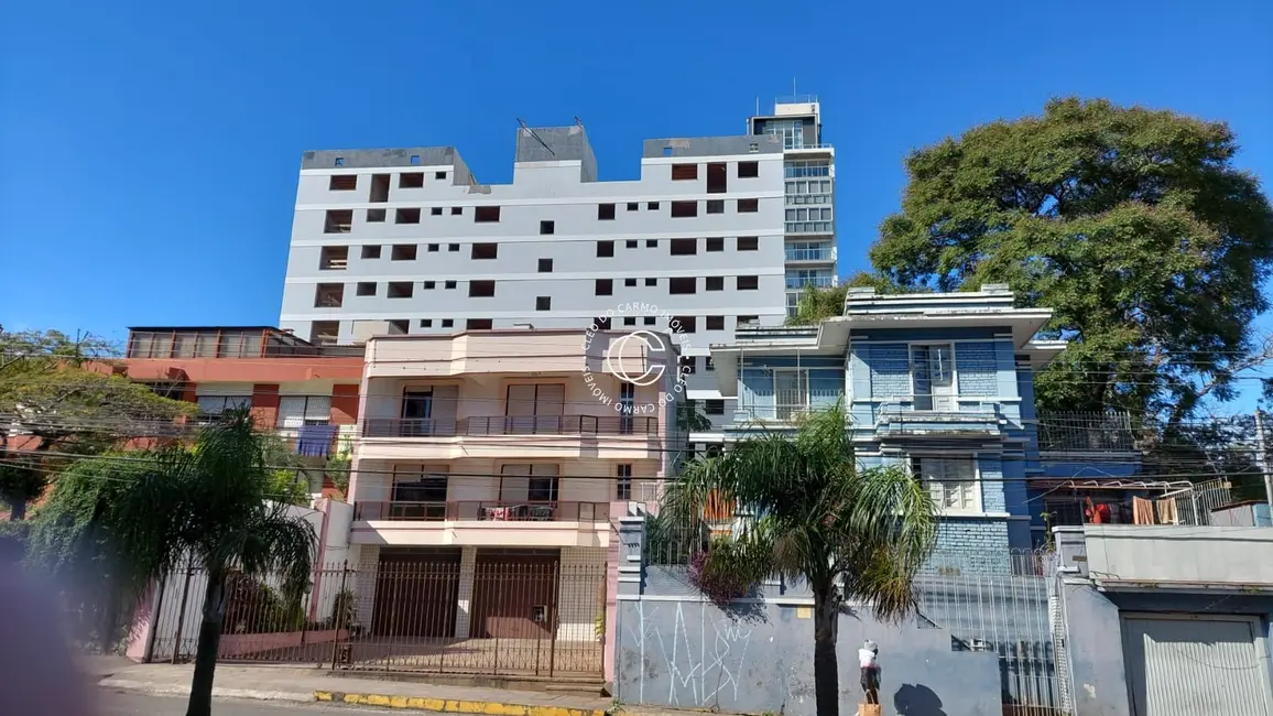 Foto 2 de Apartamento com 3 quartos à venda, 123m2 em Nossa Senhora de Lourdes, Santa Maria - RS