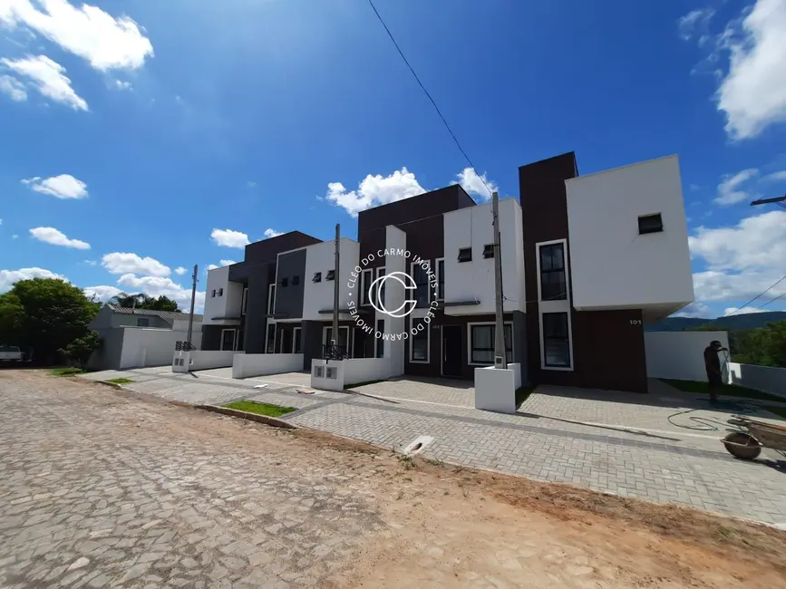 Casa com 2 quartos à venda, 85m2 em Pé de Plátano, Santa Maria - RS - imagem 1 Foto 1 de Casa com 2 quartos à venda, 85m2 em Pé de Plátano, Santa Maria - RS