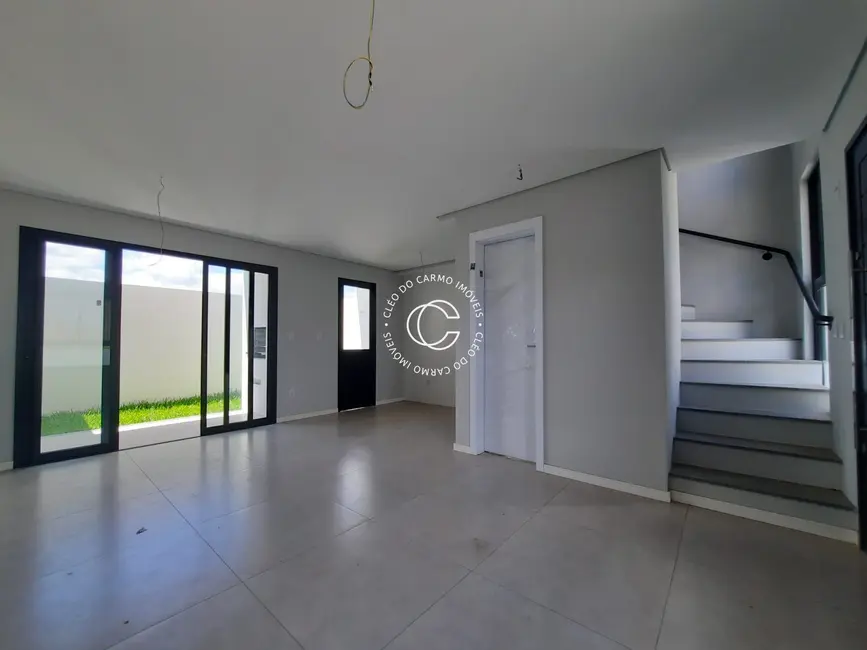 Casa com 2 quartos à venda, 85m2 em Pé de Plátano, Santa Maria - RS - imagem 4 Foto 4 de Casa com 2 quartos à venda, 85m2 em Pé de Plátano, Santa Maria - RS