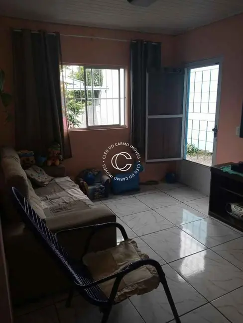 Casa com 3 quartos à venda, 70m2 em Pé de Plátano, Santa Maria - RS - imagem 3 Foto 3 de Casa com 3 quartos à venda, 70m2 em Pé de Plátano, Santa Maria - RS
