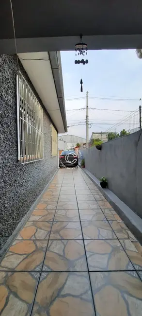 Casa com 3 quartos à venda, 127m2 em Juscelino Kubitschek, Santa Maria - RS - imagem 3 Foto 3 de Casa com 3 quartos à venda, 127m2 em Juscelino Kubitschek, Santa Maria - RS