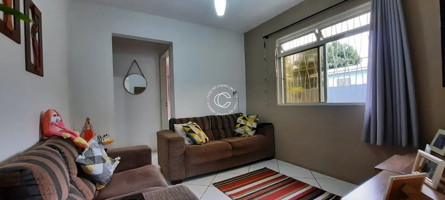 Casa com 3 quartos à venda, 127m2 em Juscelino Kubitschek, Santa Maria - RS - imagem 4 Foto 4 de Casa com 3 quartos à venda, 127m2 em Juscelino Kubitschek, Santa Maria - RS