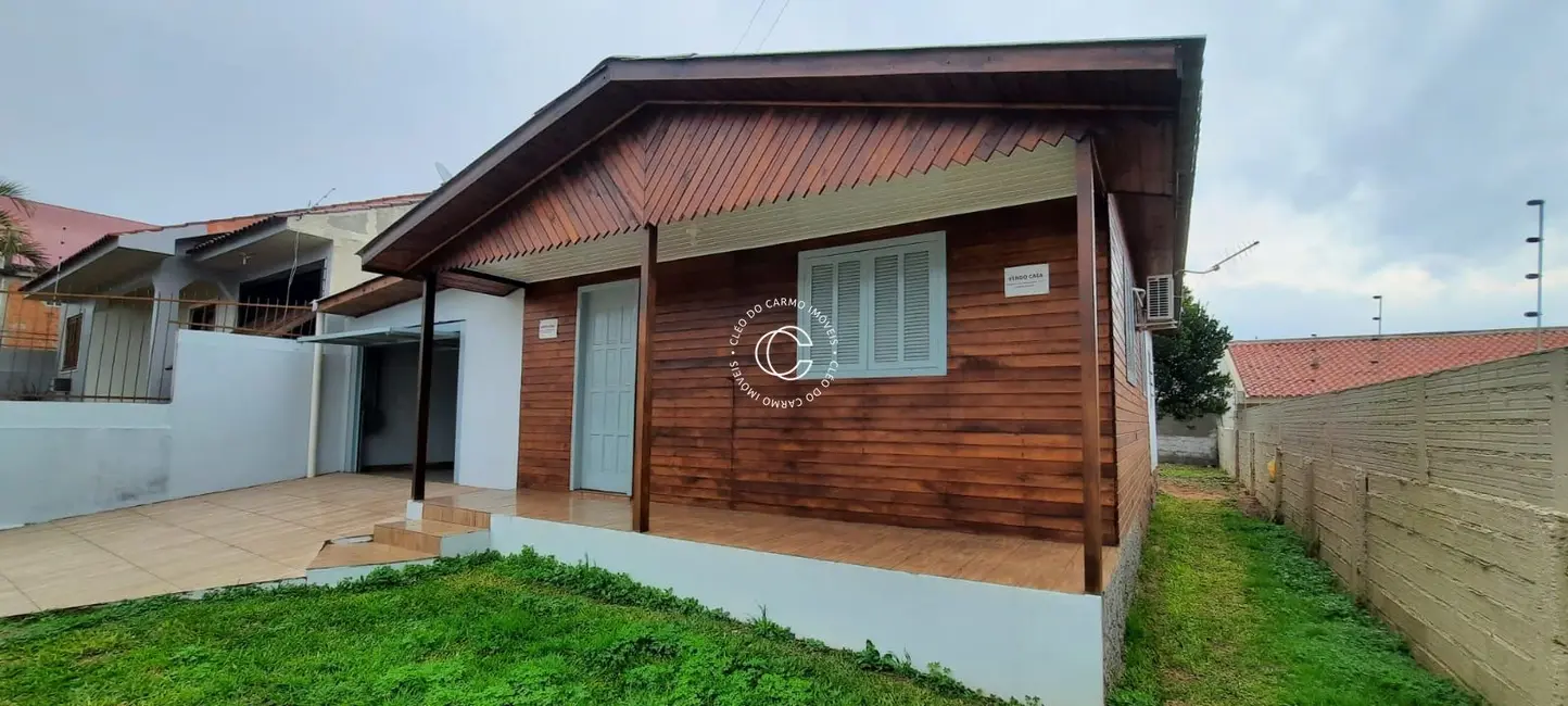 Foto 1 de Casa com 2 quartos à venda, 110m2 em Pinheiro Machado, Santa Maria - RS