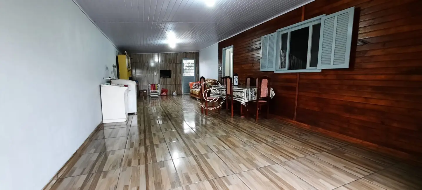 Casa com 2 quartos à venda, 110m2 em Pinheiro Machado, Santa Maria - RS - imagem 3 Foto 3 de Casa com 2 quartos à venda, 110m2 em Pinheiro Machado, Santa Maria - RS