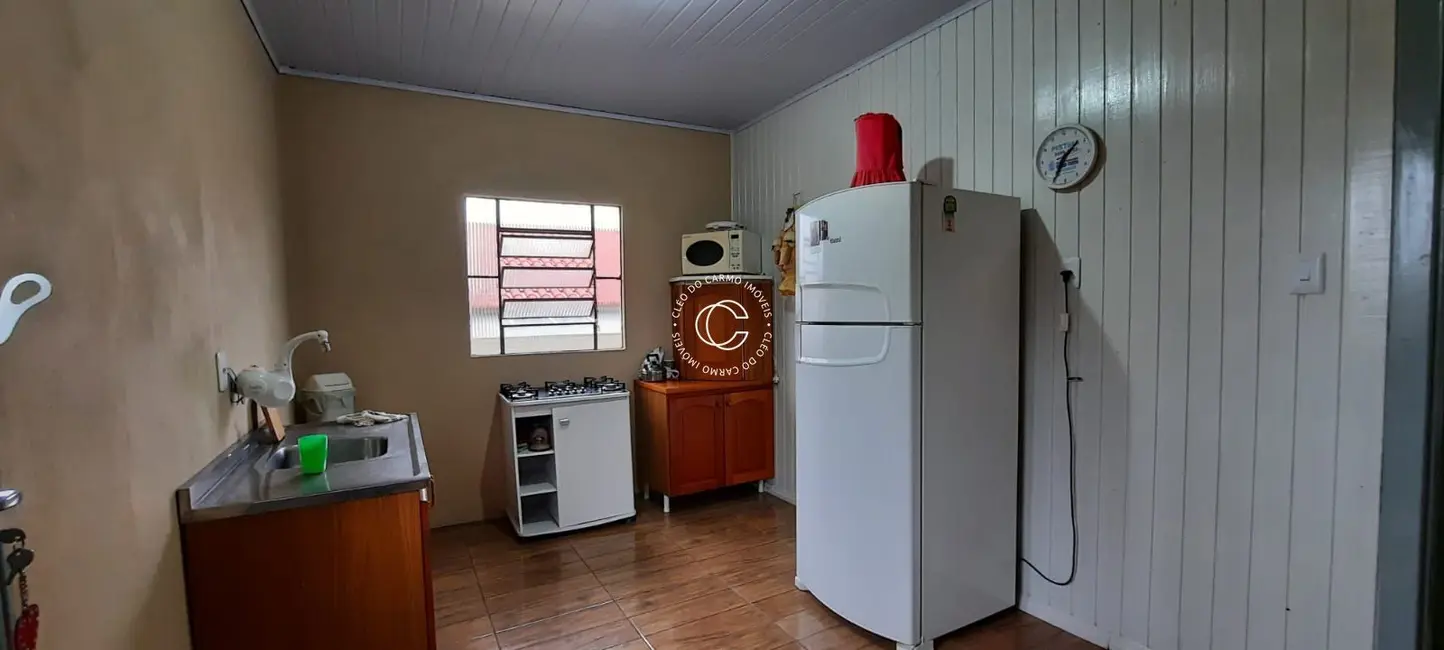 Casa com 2 quartos à venda, 110m2 em Pinheiro Machado, Santa Maria - RS - imagem 5 Foto 5 de Casa com 2 quartos à venda, 110m2 em Pinheiro Machado, Santa Maria - RS