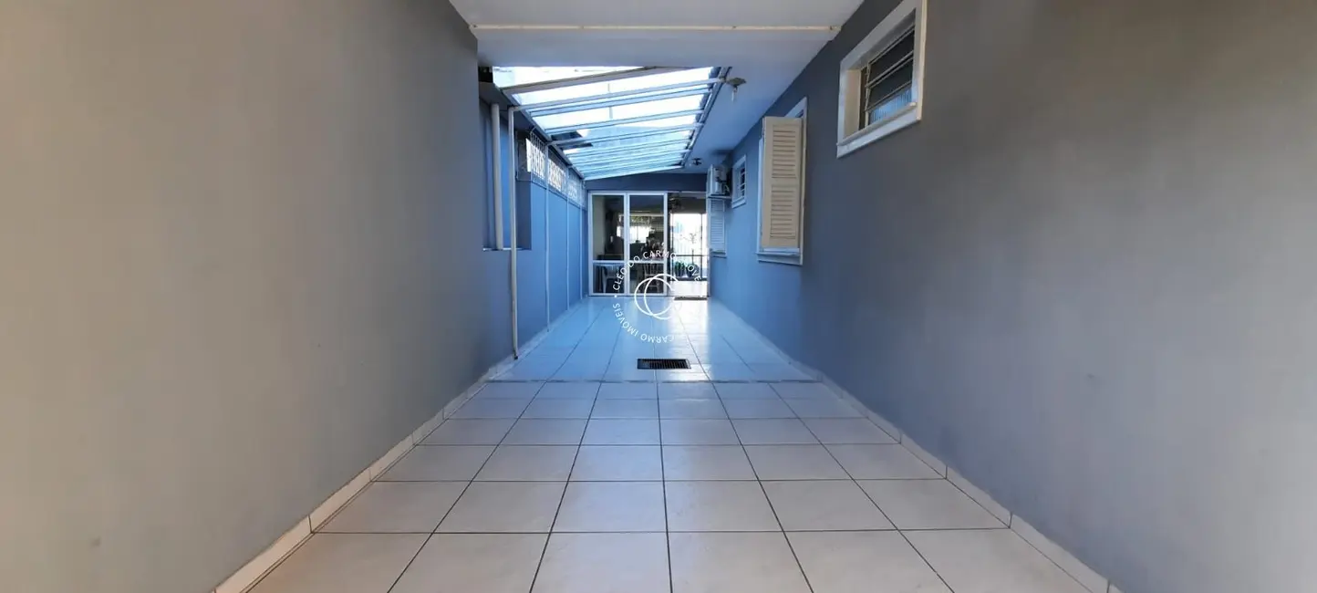 Foto 2 de Casa com 3 quartos à venda, 180m2 em Camobi, Santa Maria - RS