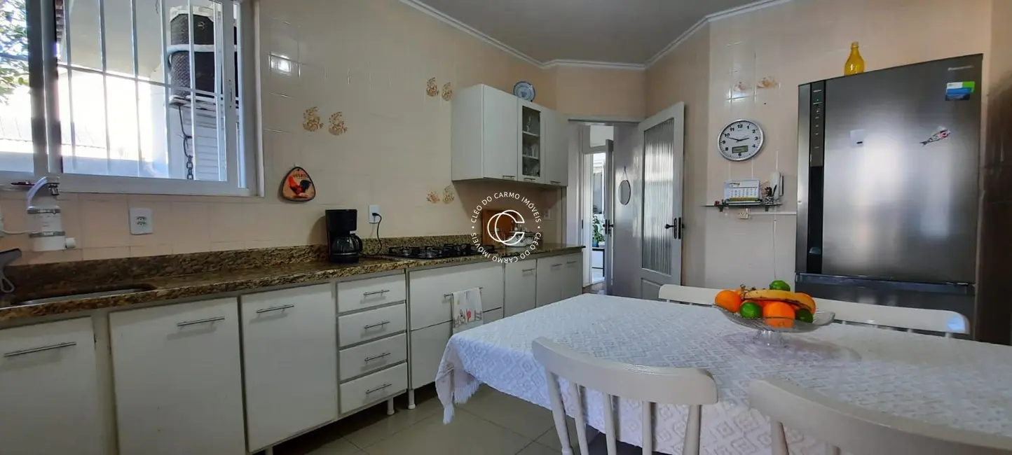 Foto 7 de Casa com 3 quartos à venda, 180m2 em Camobi, Santa Maria - RS