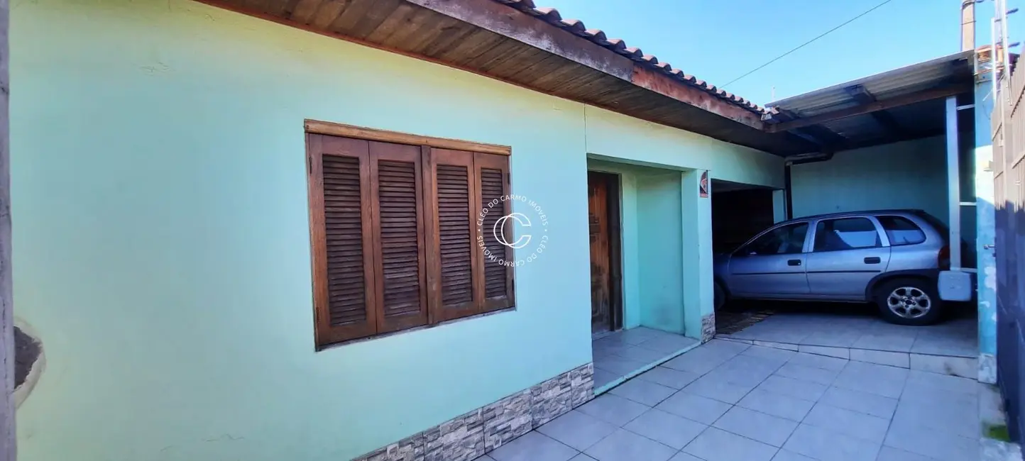 Casa com 3 quartos à venda, 146m2 em Uglione, Santa Maria - RS - imagem 1 Foto 1 de Casa com 3 quartos à venda, 146m2 em Uglione, Santa Maria - RS