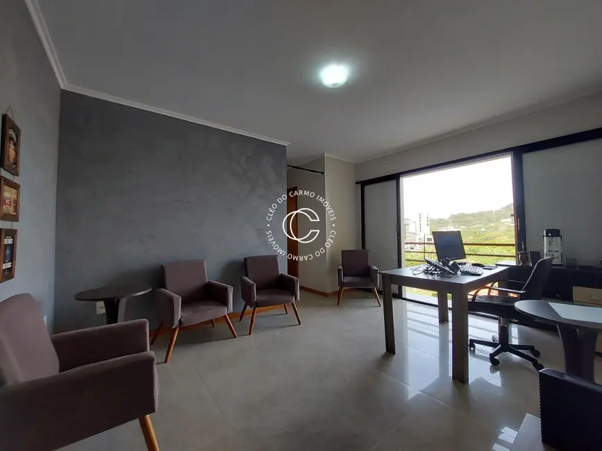 Foto 3 de Apartamento com 2 quartos à venda, 70m2 em Nossa Senhora das Dores, Santa Maria - RS