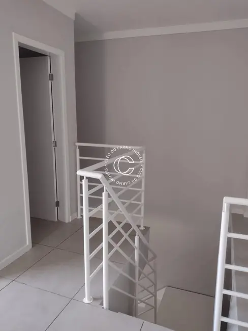 Foto 3 de Cobertura com 2 quartos à venda, 120m2 em Nossa Senhora Medianeira, Santa Maria - RS