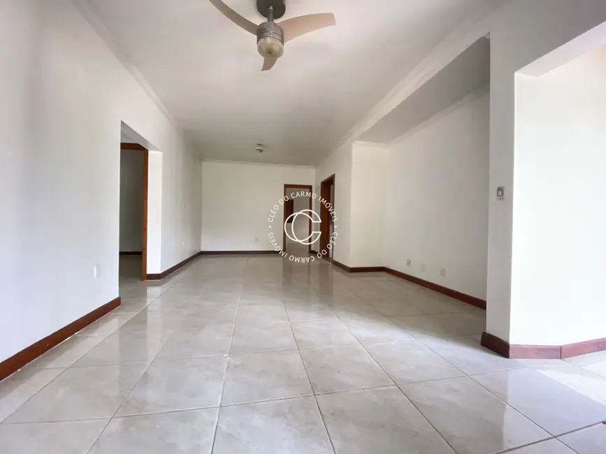 Casa com 4 quartos à venda, 479m2 em Camobi, Santa Maria - RS - imagem 3 Foto 3 de Casa com 4 quartos à venda, 479m2 em Camobi, Santa Maria - RS