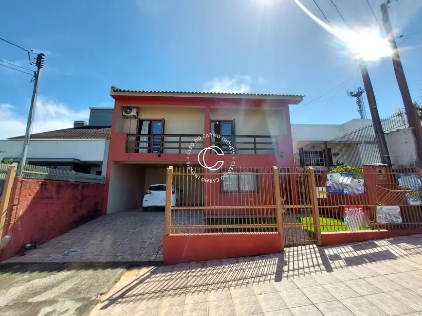 Foto 1 de Casa com 4 quartos à venda, 149m2 em São José, Santa Maria - RS