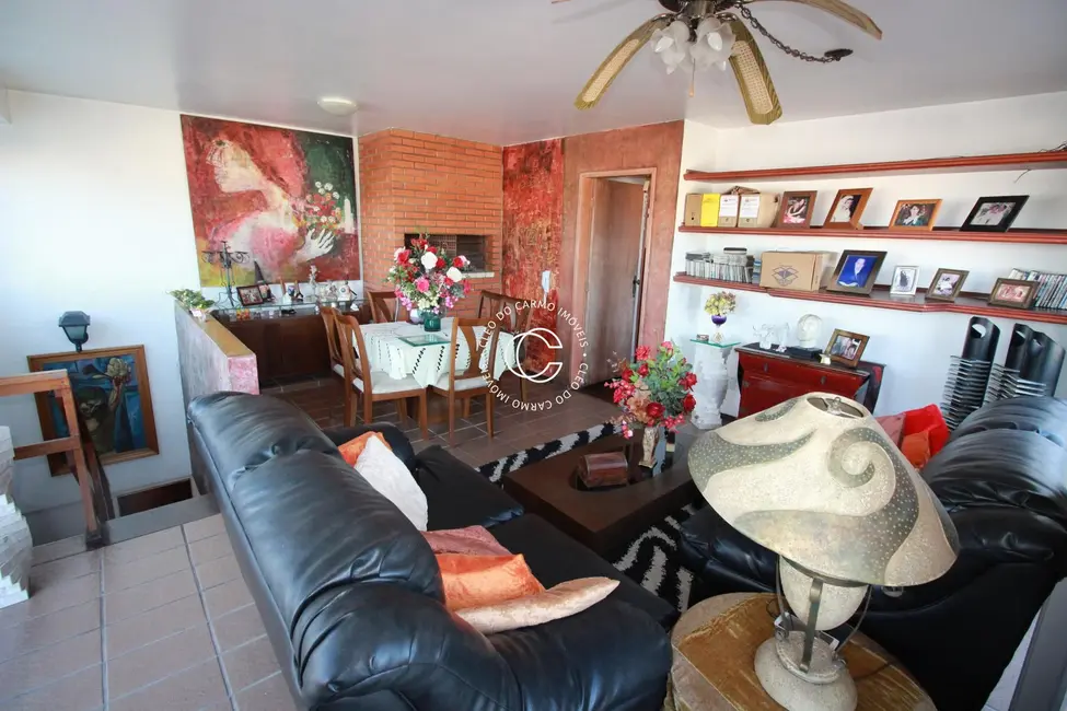 Cobertura com 4 quartos à venda, 220m2 em Centro, Santa Maria - RS - imagem 7 Foto 7 de Cobertura com 4 quartos à venda, 220m2 em Centro, Santa Maria - RS