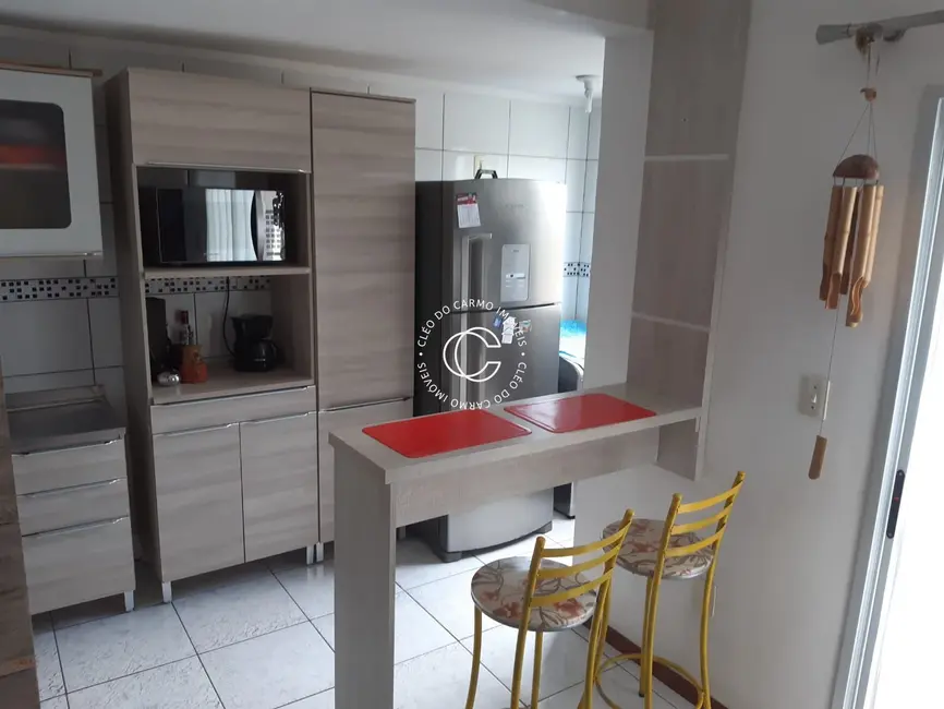 Apartamento com 2 quartos à venda, 59m2 em São João, Santa Maria - RS - imagem 4 Foto 4 de Apartamento com 2 quartos à venda, 59m2 em São João, Santa Maria - RS