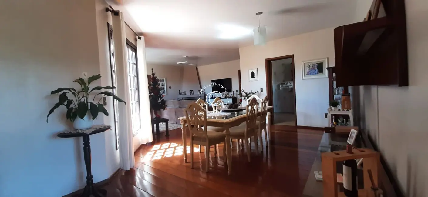 Foto 5 de Apartamento com 3 quartos à venda, 176m2 em Nossa Senhora de Fátima, Santa Maria - RS