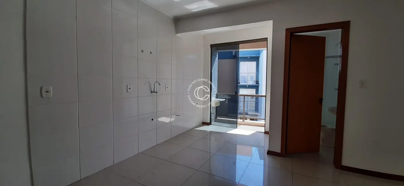 Foto 3 de Kitnet com 1 quarto à venda, 33m2 em Nossa Senhora do Rosário, Santa Maria - RS