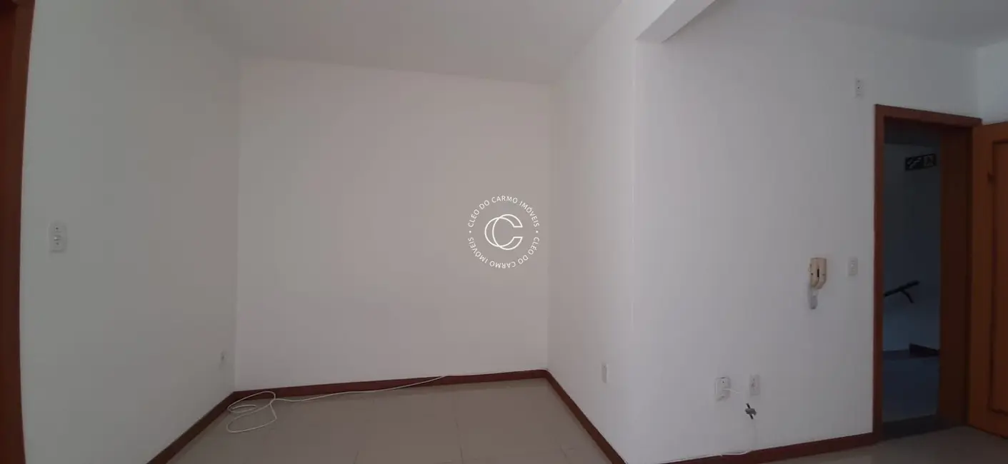 Foto 4 de Kitnet com 1 quarto à venda, 33m2 em Nossa Senhora do Rosário, Santa Maria - RS