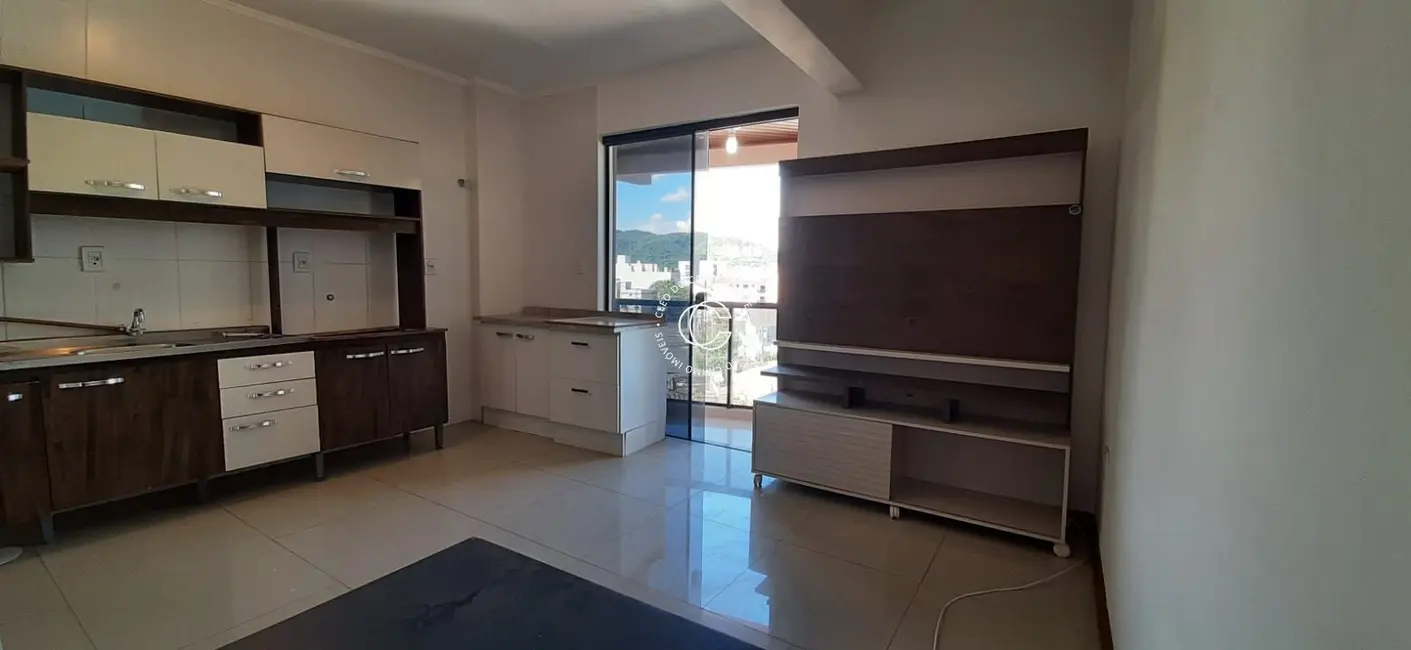 Foto 2 de Apartamento com 2 quartos à venda, 58m2 em Nossa Senhora do Rosário, Santa Maria - RS