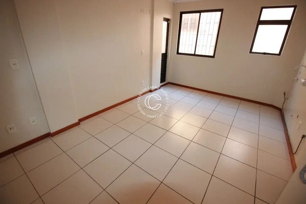 Foto 5 de Apartamento com 1 quarto à venda, 33m2 em Centro, Santa Maria - RS