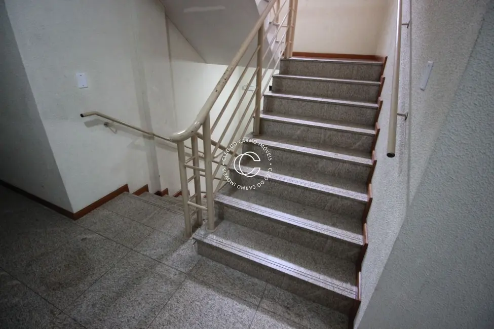 Foto 3 de Apartamento com 1 quarto à venda, 33m2 em Centro, Santa Maria - RS