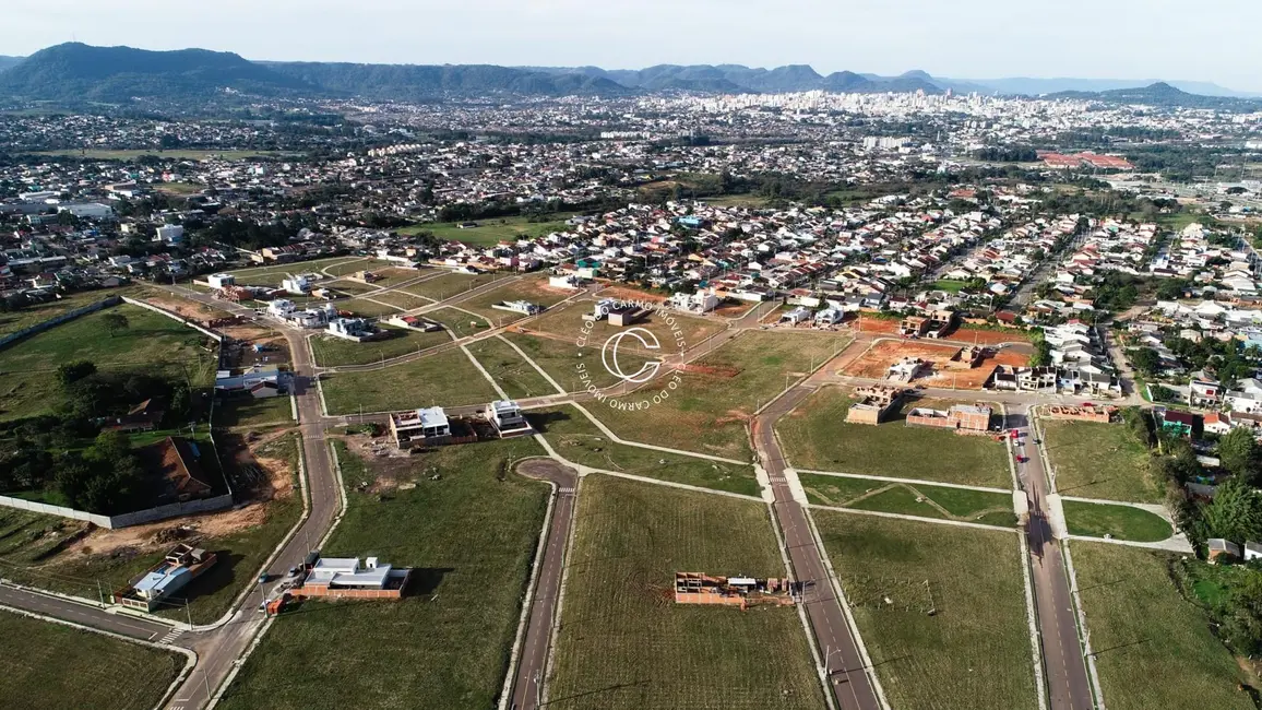 Foto 2 de Terreno / Lote à venda, 323m2 em Pinheiro Machado, Santa Maria - RS