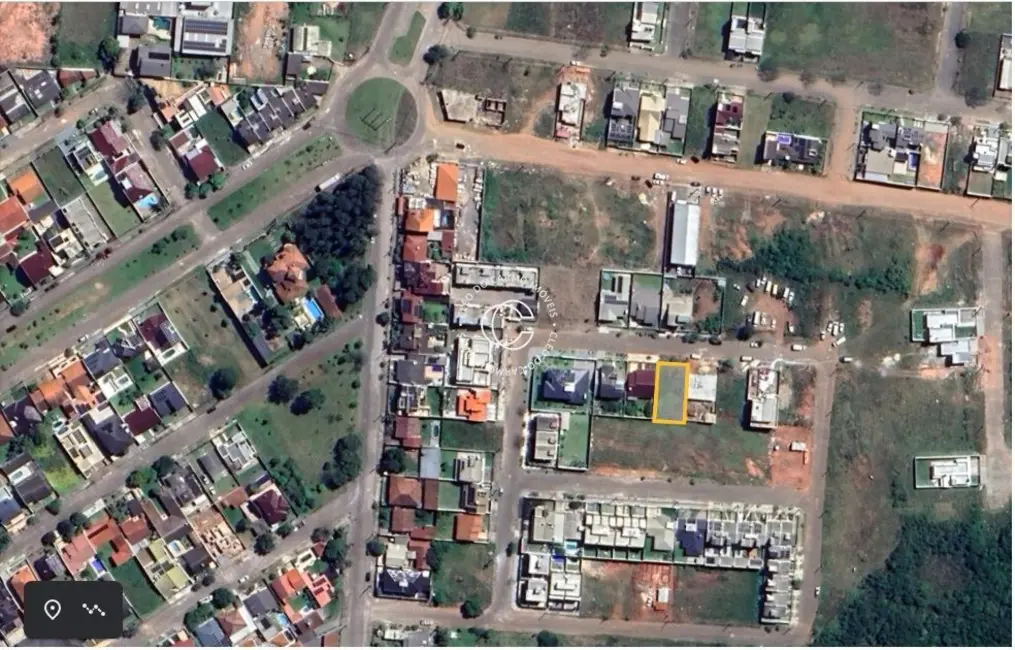 Foto 1 de Terreno / Lote à venda, 350m2 em Camobi, Santa Maria - RS