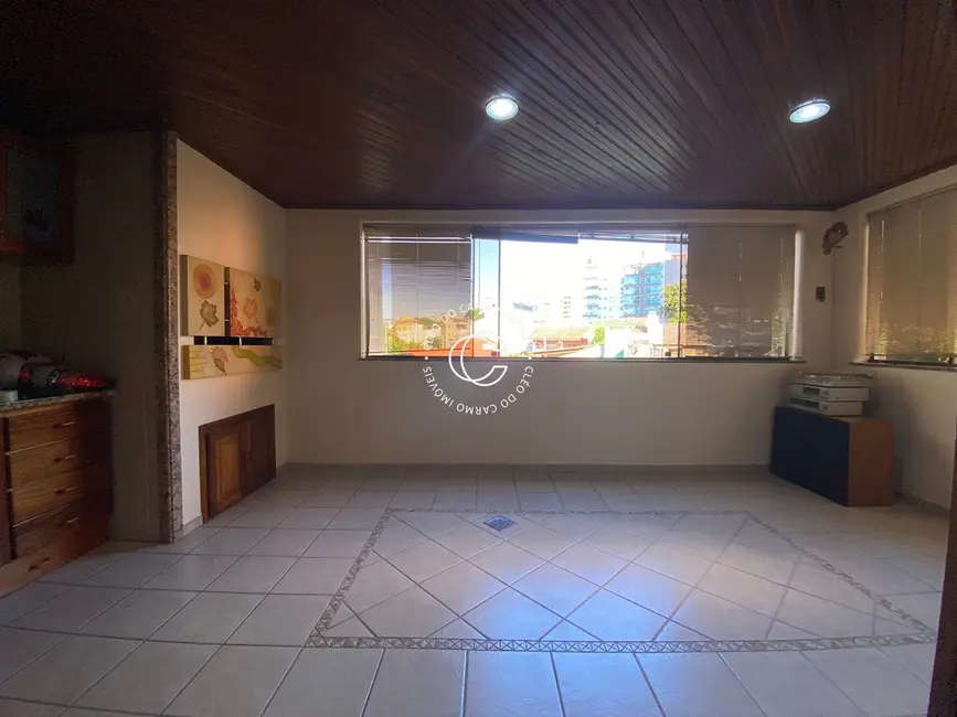 Foto 5 de Apartamento com 4 quartos à venda, 190m2 em Nonoai, Santa Maria - RS